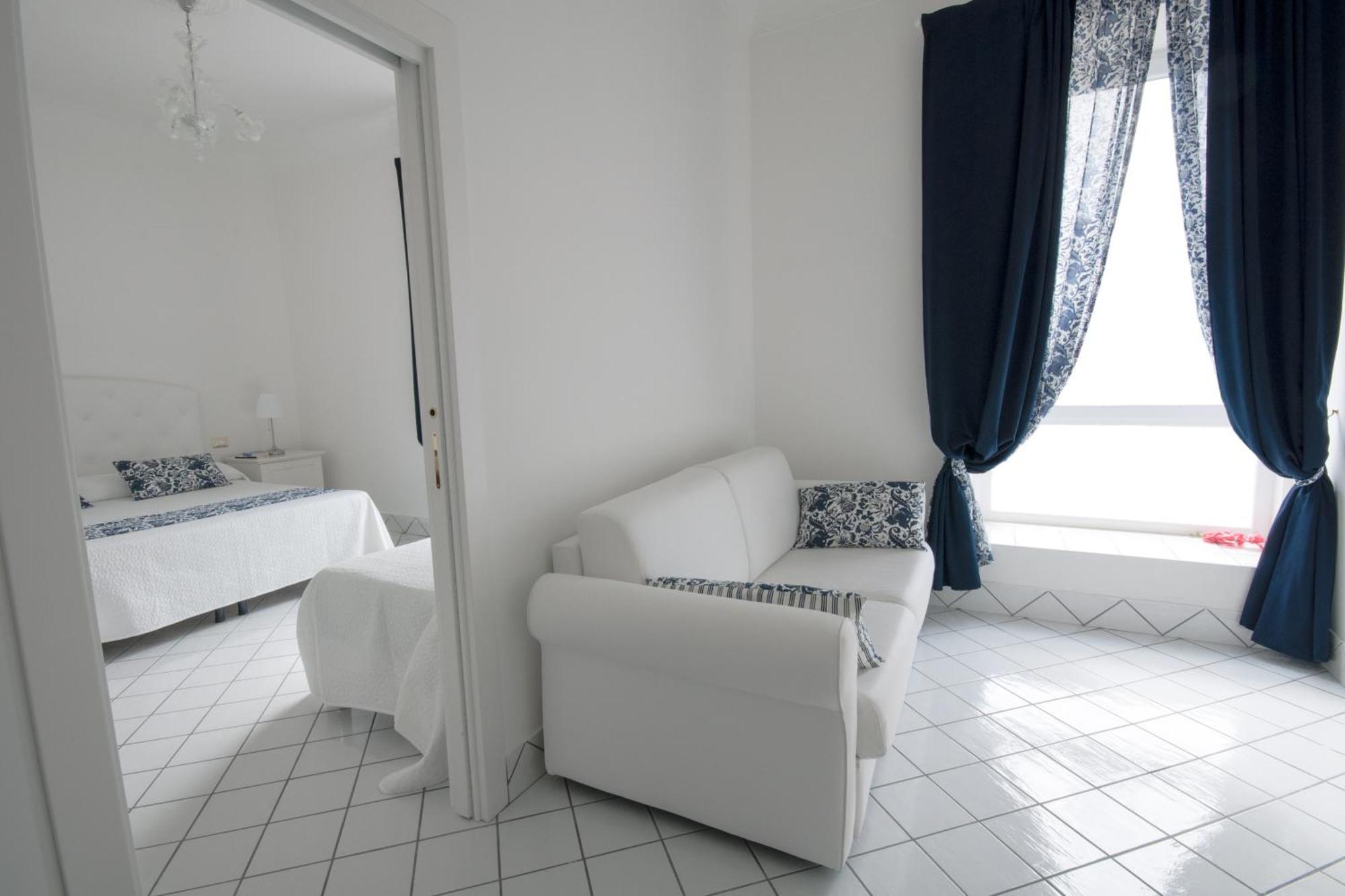 Palazzo Dogana Rooms Агрополи Номер фото