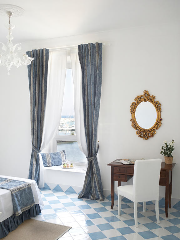 Palazzo Dogana Rooms Агрополи Номер фото